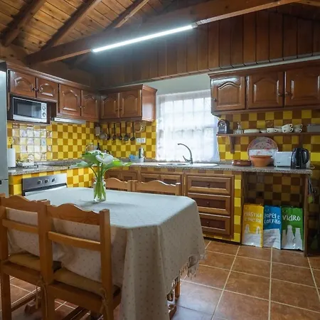 Holiday home Casa Do Pai Tito Velas