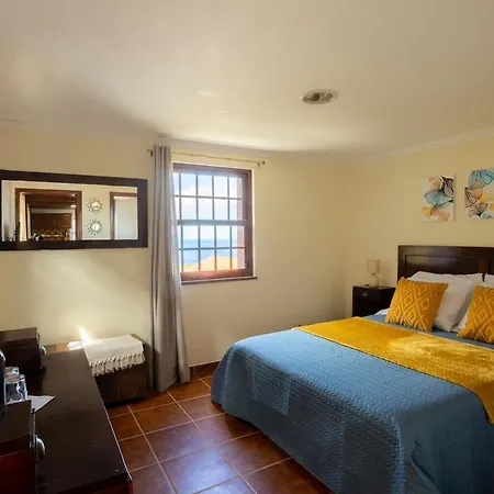 Casa Do Pai Tito Holiday home Velas
